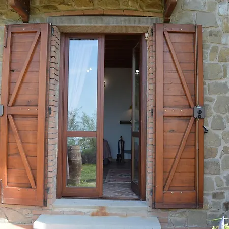 Perugini Tuoro sul Trasimeno